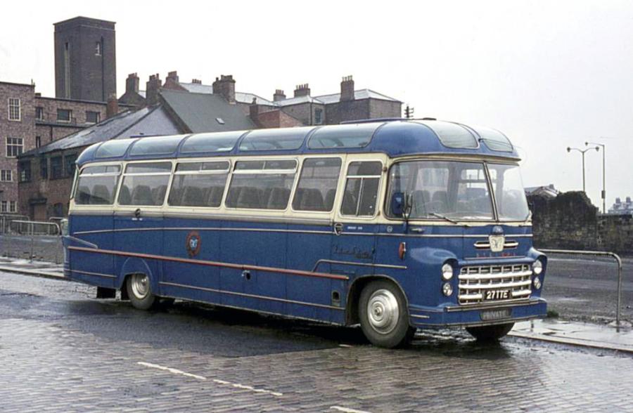  Bedford SB1 Yeates Fiesta Continental (C41F) 1961 года  (фото 1 из 1)